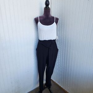 NWT Jolie & Joy By FCT Women's Black White Jumpsuit Tie Waist Stretch Tank L